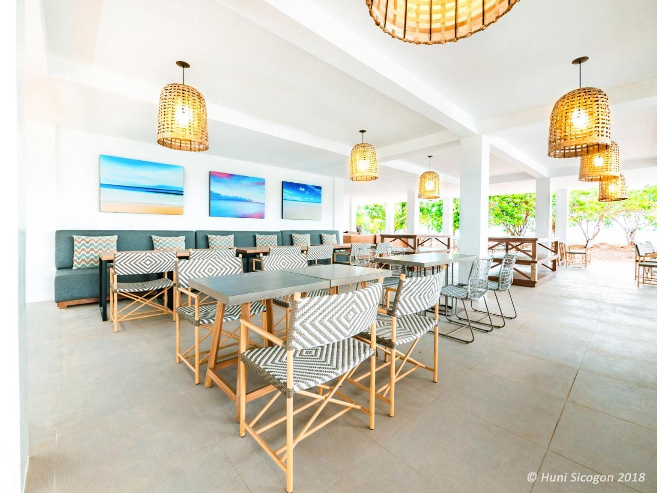 Huni Sicogon Hotel Carles Luaran gambar