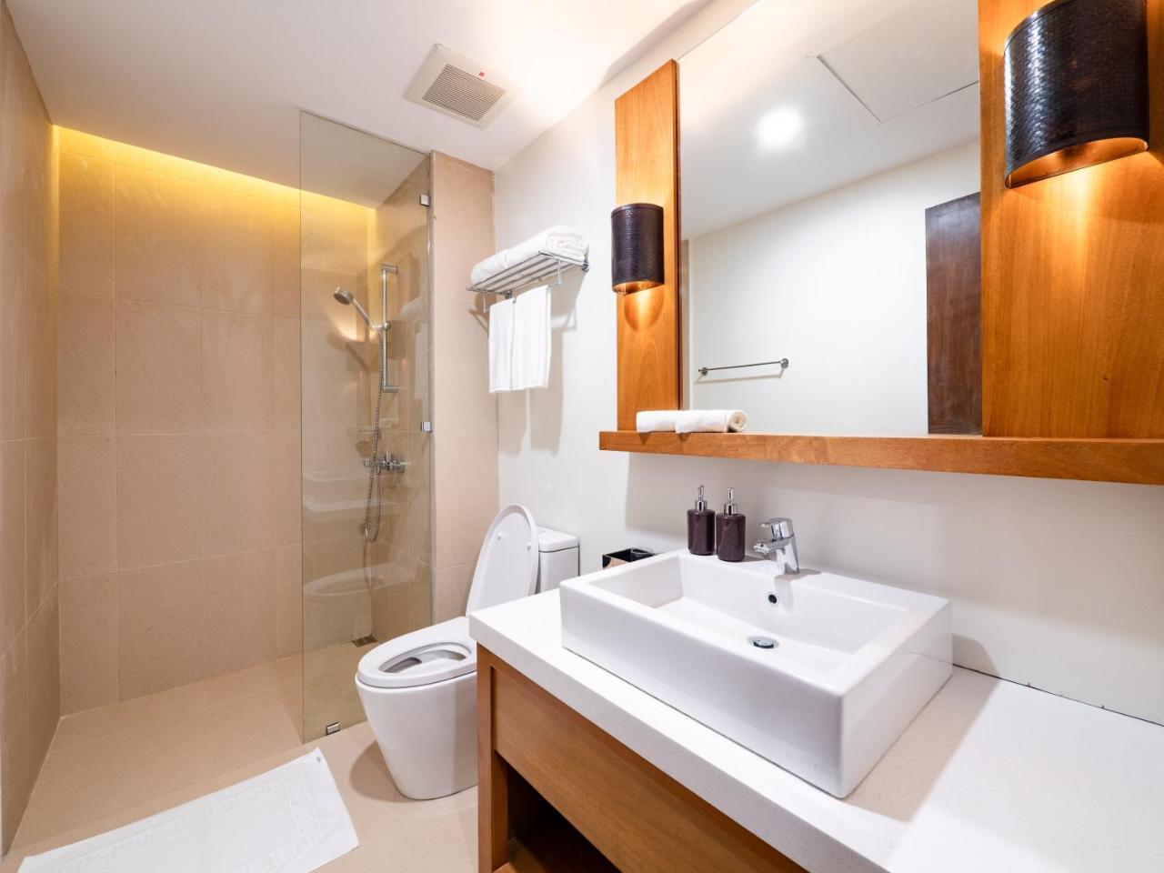 Huni Sicogon Hotel Carles Luaran gambar