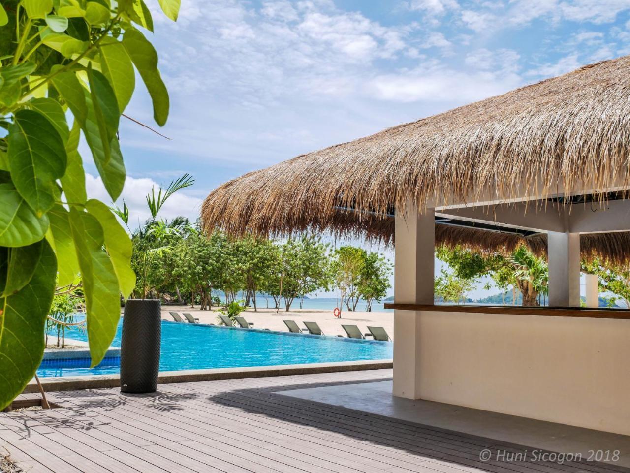 Huni Sicogon Hotel Carles Luaran gambar